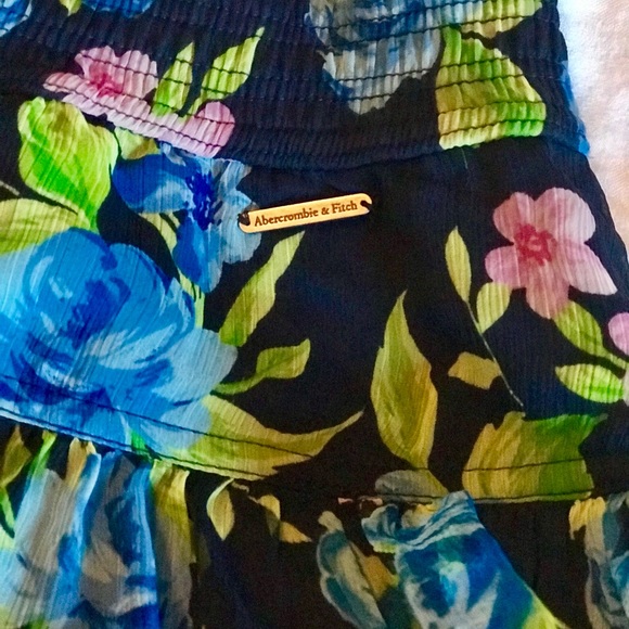 Floral summer skirt Sz Small - Picture 2 of 4